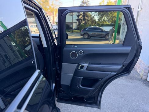 Used 2020 Land Rover Range Rover Sport HSE image 27