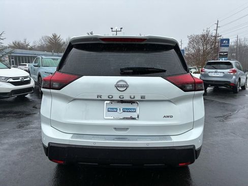 Used 2026 Nissan Rogue SV w/ Cold Weather Package image 7