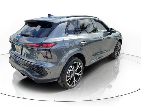 New 2026 Audi Q3 quattro 2.0T AWD/4WD image 4