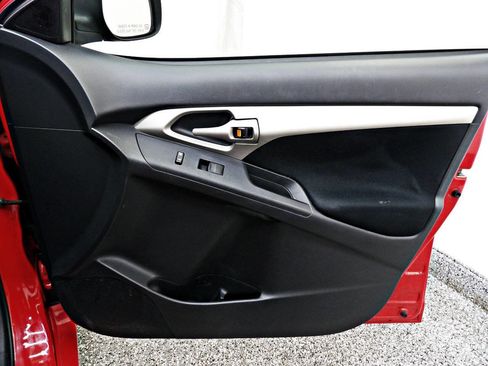 Used 2009 Toyota Matrix S image 11