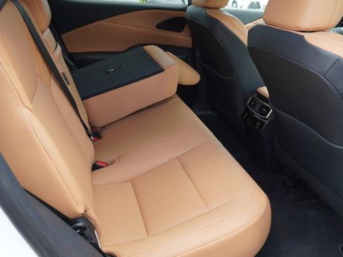 Used 2025 Lexus RX 350 FWD w/ Technology Package image 12