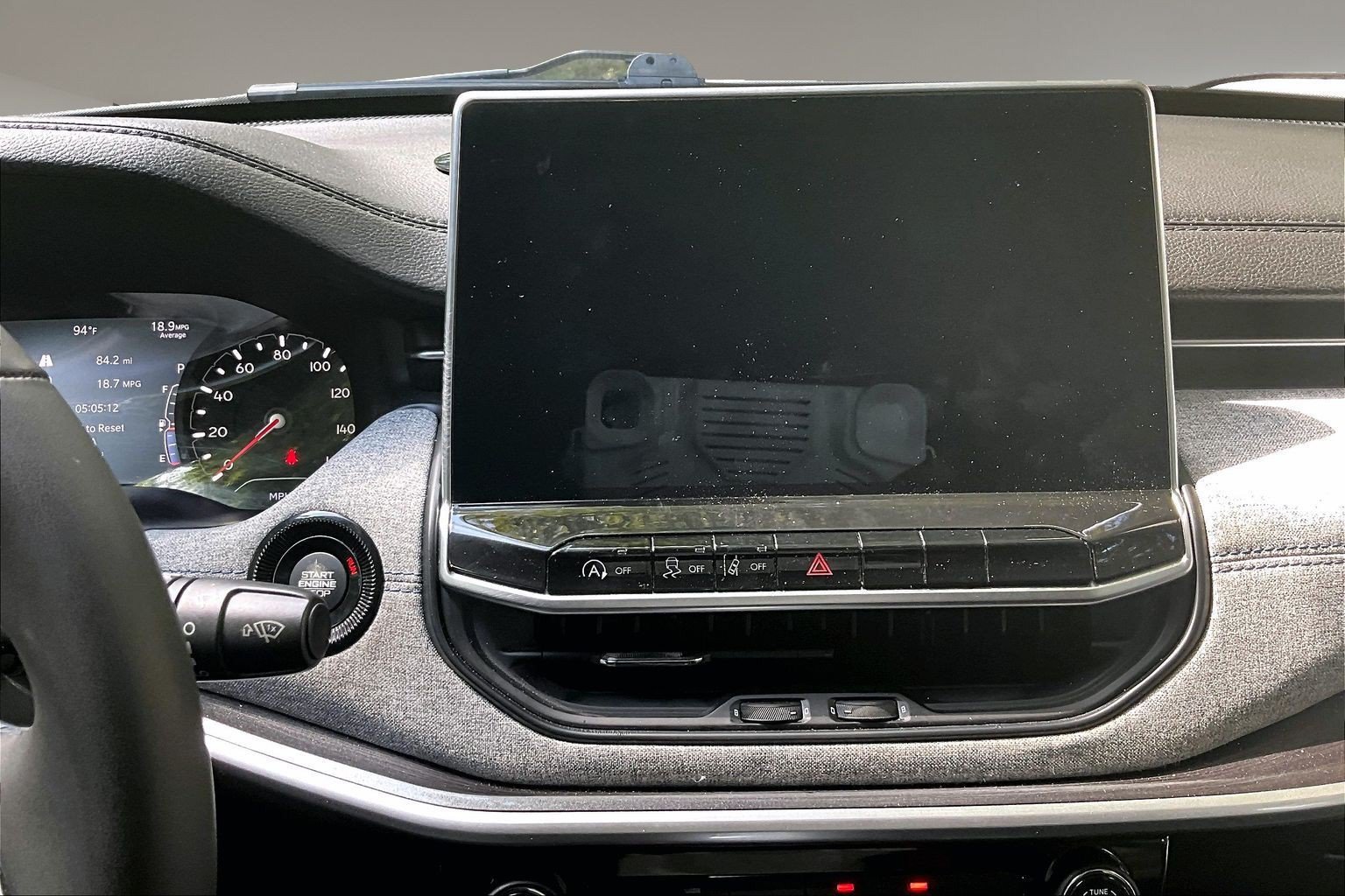 Used 2022 Jeep Compass Latitude FWD image 10