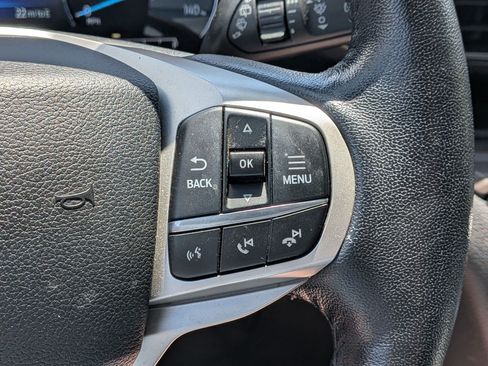 Used 2021 Ford Explorer Limited w/ Equipment Group 301A AWD/4WD image 19
