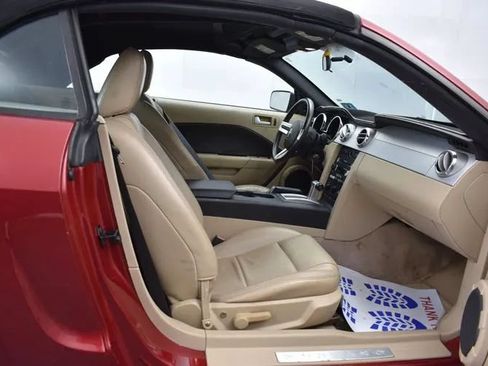 Used 2005 Ford Mustang Premium RWD image 15