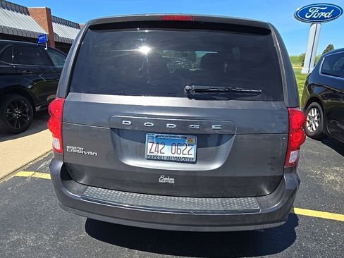 Used 2016 Dodge Grand Caravan SE FWD image 6