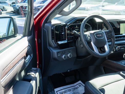 New 2026 GMC Sierra 1500 SLT w/ SLT Premium Package image 10