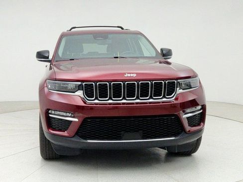 Used 2023 Jeep Grand Cherokee Limited image 2