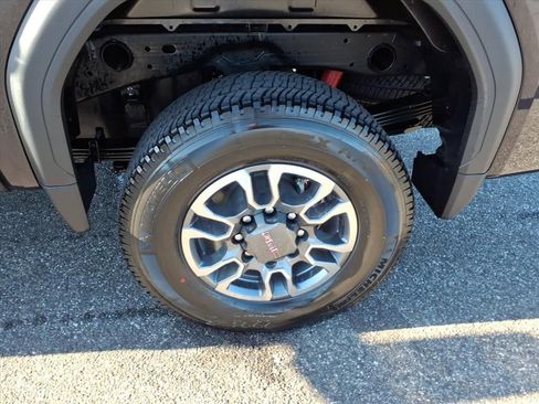 New 2026 GMC Sierra 2500 SLE w/ SLE Value Package; image 8