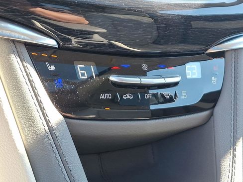 Certified 2024 Cadillac XT6 Premium Luxury image 16