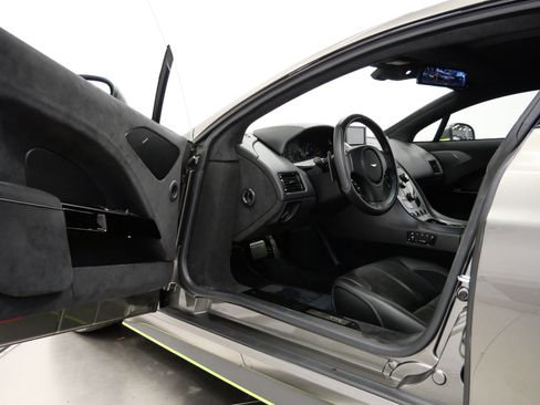 Used 2019 Aston Martin Rapide AMR RWD image 24