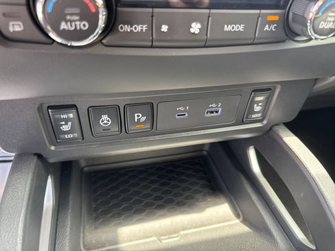 Certified 2024 Nissan Frontier SV w/ Hardbody Edition AWD/4WD image 22