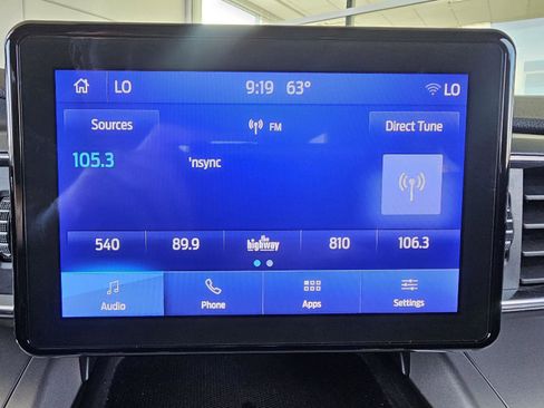 Used 2023 Ford Explorer XLT w/ Equipment Group 202A AWD/4WD image 27