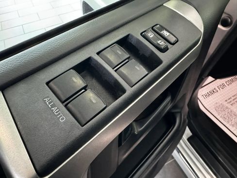 Used 2012 Toyota 4Runner Limited AWD/4WD image 20