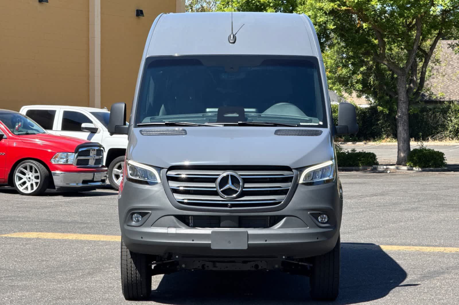 New 2026 Mercedes-Benz Sprinter 2500 image 8