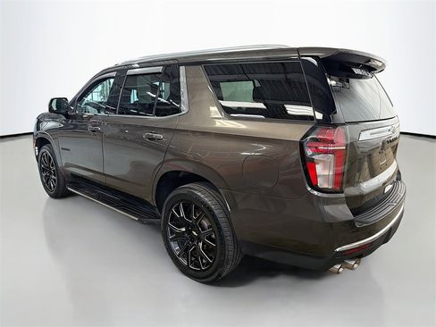 Used 2021 Chevrolet Tahoe Premier w/ Premium Package image 5