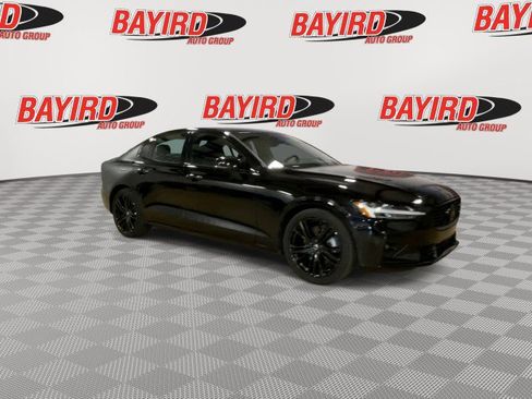 Used 2024 Volvo S60 B5 Plus image 2