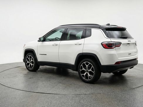 Used 2025 Jeep Compass Limited AWD/4WD image 6