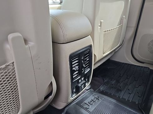 Certified 2017 Jeep Grand Cherokee Limited AWD/4WD image 18