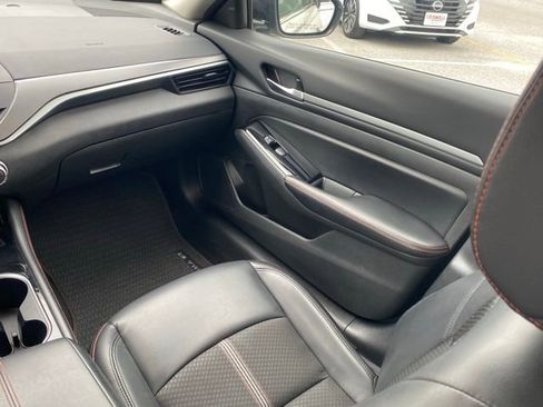 Certified 2024 Nissan Altima 2.5 SR image 35