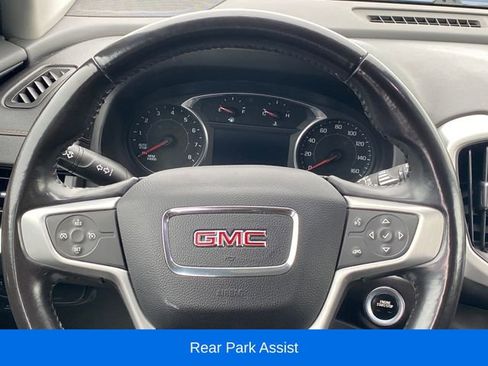 Used 2019 GMC Terrain SLE w/ Driver Convenience Package FWD image 8