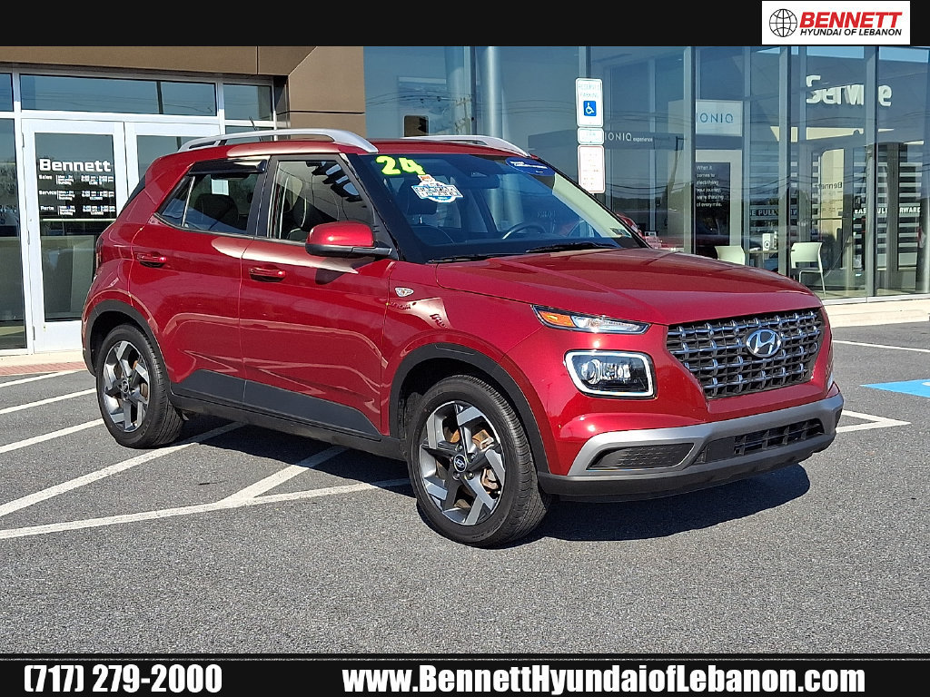 Used 2024 Hyundai Venue Limited FWD image 1