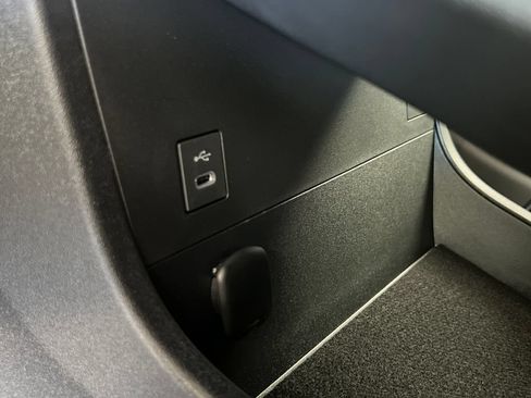New 2026 Subaru Solterra AWD/4WD image 29