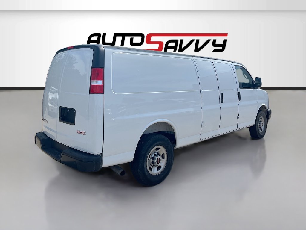 Used 2025 GMC Savana 3500 Extended RWD image 7
