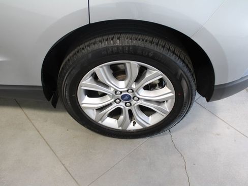 Used 2022 Ford Edge Titanium image 58