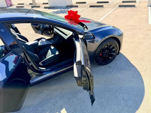 Used 2024 Tesla Model 3 Long Range RWD image 46