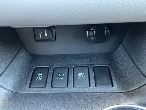 Used 2015 Toyota Highlander Limited AWD/4WD image 23
