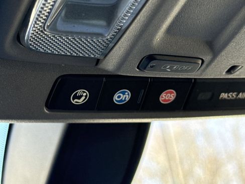 Used 2021 Chevrolet Silverado 1500 Custom Trail Boss image 16