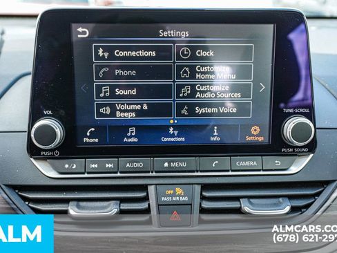 Used 2025 Nissan Altima 2.5 SV image 34