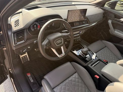 Used 2021 Audi SQ5 Prestige w/ Prestige Package AWD/4WD image 23