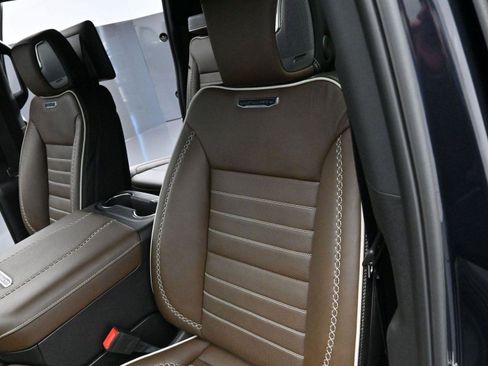 Used 2025 GMC Yukon XL Denali Ultimate w/ LPO, Floor Liner Package image 18