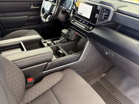 Used 2025 Toyota Tundra SR5 w/ SR5 Convenience Package AWD/4WD image 6