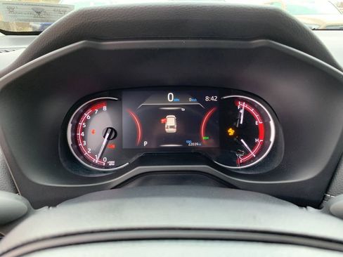 Used 2024 Toyota RAV4 XLE image 31