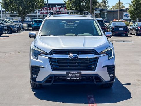 Used 2023 Subaru Ascent Limited w/ Technology Package AWD/4WD image 7