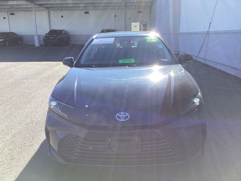 Certified 2025 Toyota Camry LE image 4