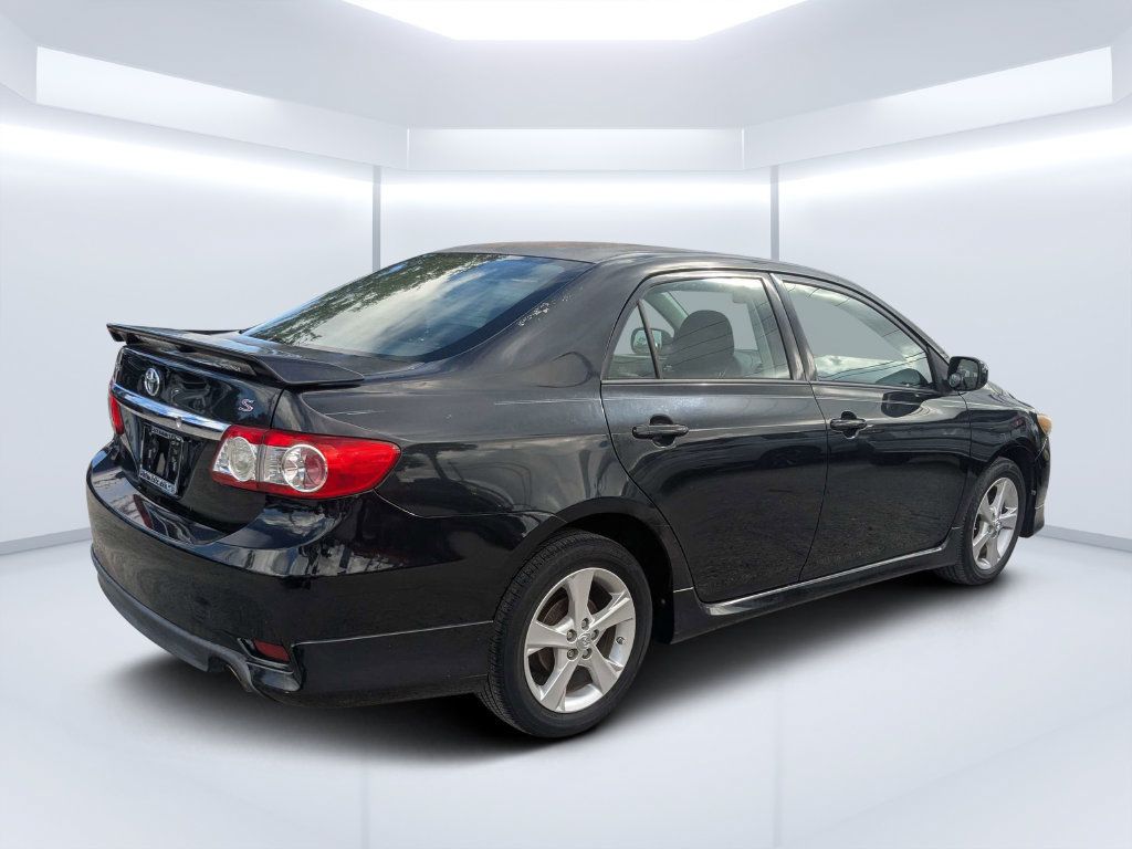 Used 2013 Toyota Corolla S FWD image 3