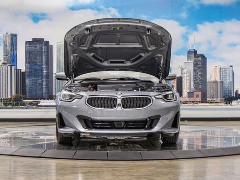 Used 2025 BMW 230i xDrive 230i xDrive w/ Premium Package image 4