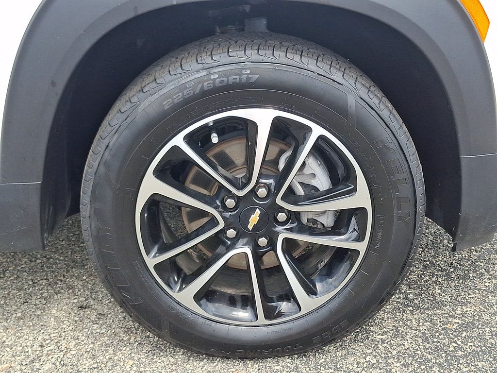 Used 2024 Chevrolet TrailBlazer LT AWD/4WD image 9