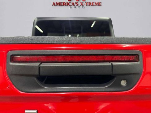 Used 2021 Jeep Gladiator Overland w/ Popular Equipment Package image 9