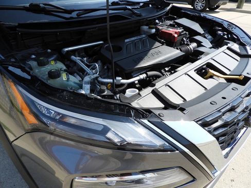 Used 2023 Nissan Rogue S AWD/4WD image 43