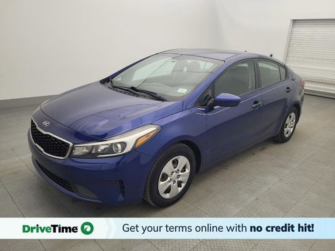 Used 2018 Kia Forte LX image 1