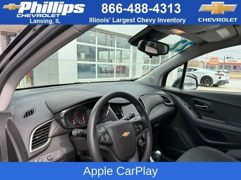 Used 2022 Chevrolet Trax LS w/ Tint and Cruise Package image 6