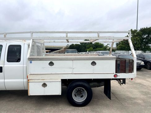 Used 2001 Ford F350 XL image 21
