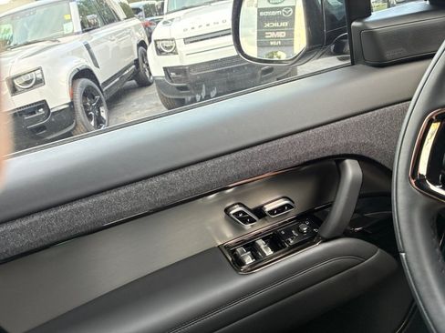 Certified 2025 Land Rover Range Rover Sport Dynamic SE AWD/4WD image 32