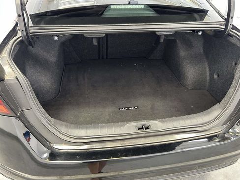 Used 2022 Nissan Altima 2.5 SV FWD image 12