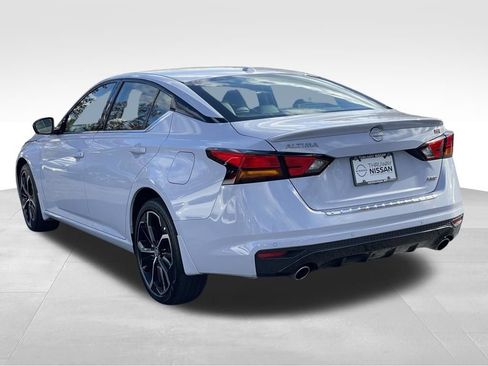 Certified 2023 Nissan Altima 2.5 SR AWD/4WD image 5
