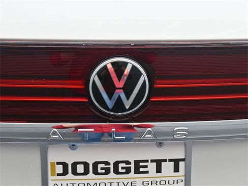 New 2025 Volkswagen Atlas SEL image 14